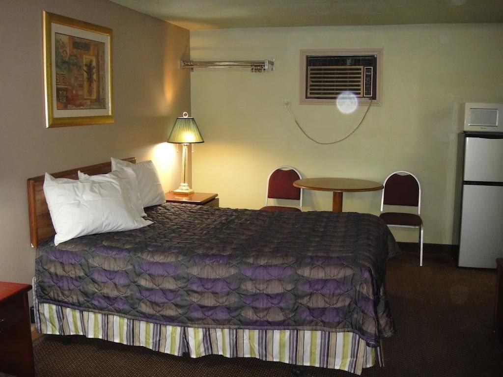 Trails West Motel South Hutchinson Exterior foto